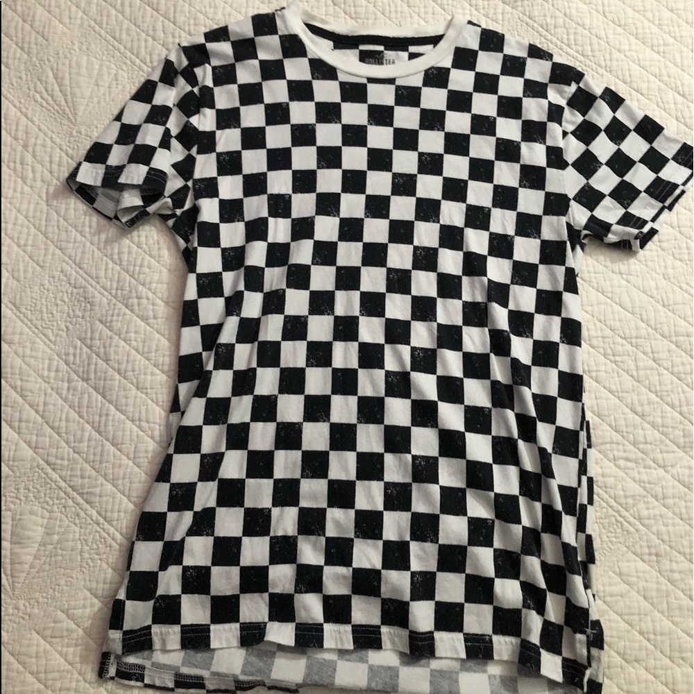 short sleeved checkered shirt